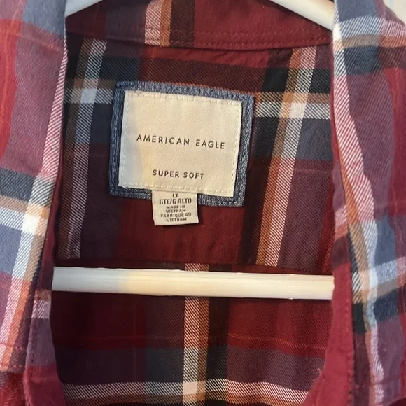 American Eagle/Super soft plaid shirt/red&blue/L/worn 1x/EUC - Picture 4 of 7